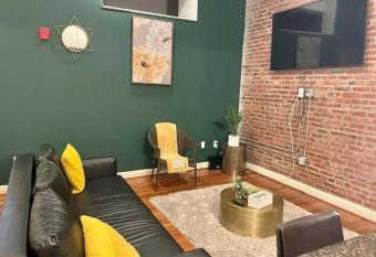 Spacious 2 Bedroom/2Bathroom Inner Harbor Loft allows 18 year olds to book a room