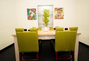 Honeymoon in Hotsprings has Balcony rooms