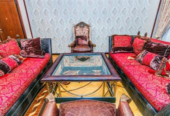 Sea View Apartment On Strasburg Cofe has Smoking/Balcony rooms