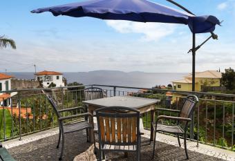 Casa T2 com carro gr  tis has Balcony rooms