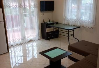 MB friends has Balcony rooms