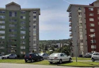 Gran depto., pasos Playa Pelluco allows 18 year olds to book a room
