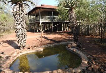 Roakwood Cottage Kruger has Balcony rooms