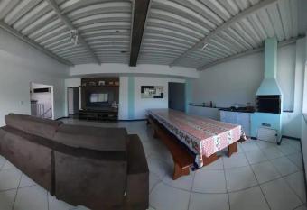 Casa S  rgio has Smoking rooms