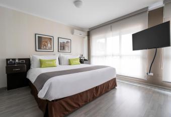 Hotel Andesmar allows 18 year olds to book a room