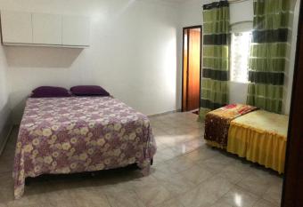 Casa 4 quartos em Bras  lia has Smoking rooms