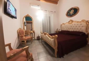 Casa San Pio has Balcony rooms