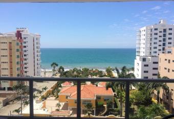 Departamento completo con hermosa vista en Tonsupa has Balcony rooms