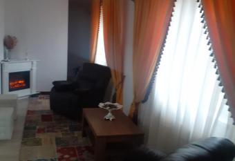 Apartament Targu Neamt allows 18 year olds to book a room