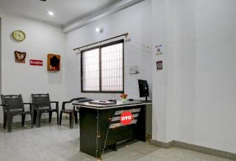 OYO Flagship Devi P G allows 18 year olds to book a room