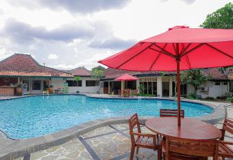 Royal Brongto Hotel has Balcony rooms