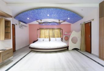 Queens Homestay has Balcony rooms