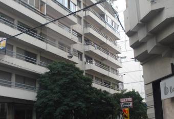 Mitre 600 dos ambientes allows 18 year olds to book a room