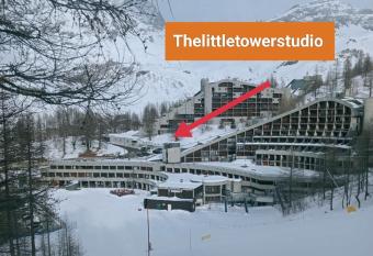 Cozy little studio in cervinia has Balcony rooms