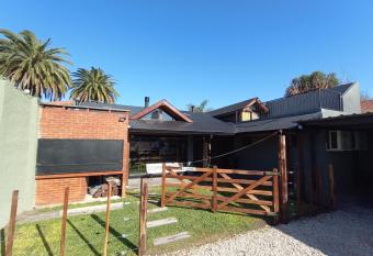 Escala Ezeiza Loft con desayuno has Balcony rooms