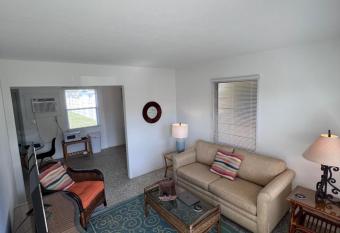 Casey Key Beach Rentals allows 18 year olds to book a room