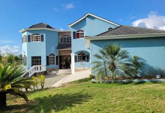 Villa Duran has Balcony rooms