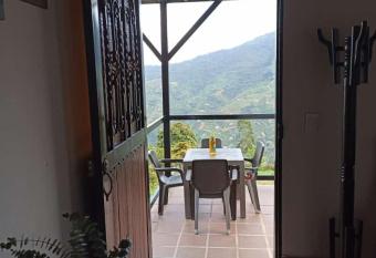 Entre nubes has Balcony rooms