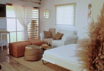 Solhome un Espacio Ideal Para Descansar allows 18 year olds to book a room