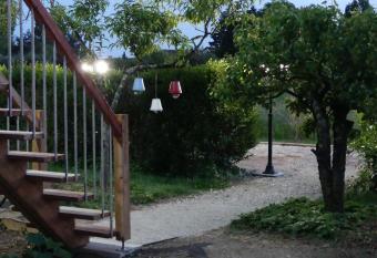 Gite des   cureuils allows 18 year olds to book a room