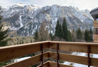 Residence Larici Belvedere has Balcony rooms