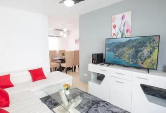 Amazing 3 bedroom apartment in Santo Domingo has Balcony rooms