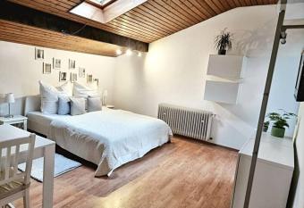 Wi-Kiribati has Balcony rooms