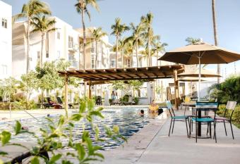 DEP ALMAR RESIDENCIAL allows 18 year olds to book a room