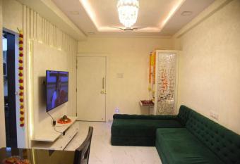 2BHK Flat Near Nagpur Airport has Balcony rooms