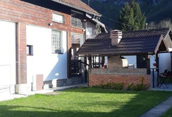 Ku  a za odmor Jovanovi   has Balcony rooms