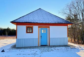 Trillium Cottage allows 18 year olds to book a room