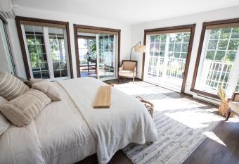 La Casa du Fleuve - Centre-ville - Downtown allows 18 year olds to book a room