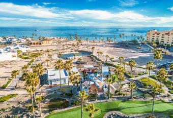 Casa Blanca Golf Villas has Balcony rooms