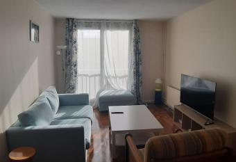 3pi  ces stade de France Grand-Paris allows 18 year olds to book a room