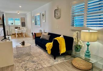 Villa Mango allows 18 year olds to book a room