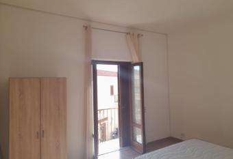 Casa indipendente has Balcony rooms