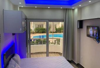 cecilia resort allows 18 year olds to book a room