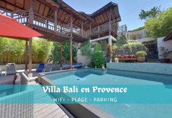Villa Bali en Provence -les instants Charline allows 18 year olds to book a room