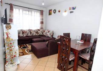 Star Luxury Home, Jade Apartments has Balcony rooms