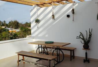 Kasa Blanca in Paje has Balcony rooms