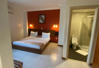 The Avery Hill allows 18 year olds to book a room