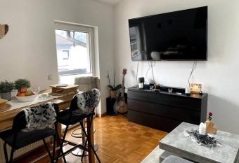 Die Feelgood-Wohnung am Mondsee has Balcony rooms