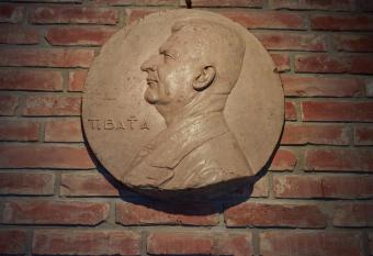 Zlinapartman allows 18 year olds to book a room