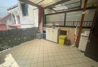 Saul 2 has Balcony rooms