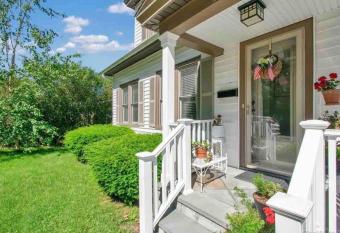 Suite Boutique with Private Entry in Fairfield allows 18 year olds to book a room