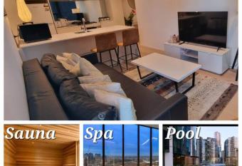 Relax at Grange Views Apartment has rooms with a private hot tub