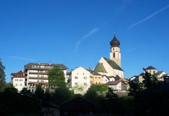 Hotel Rose Wenzer has Balcony rooms