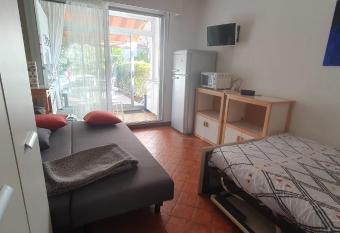 Nice studio with terrace near the sea has Balcony rooms