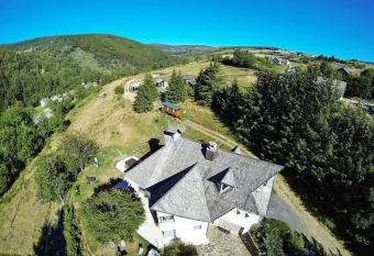 Chambres d hotes La combette allows 18 year olds to book a room