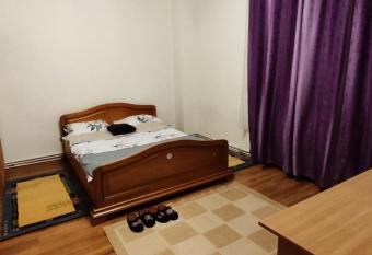 Cozy apartment close to center has Balcony rooms